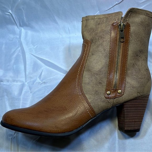 Gabriella Rocha  Women's • Macaria  • Ankle Boot size 10M - Picture 2 of 7